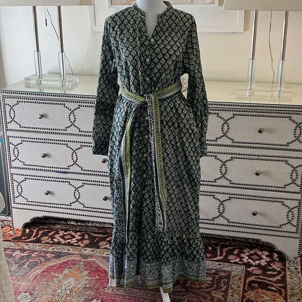 Elegant Long Sleeve Patterned Dress